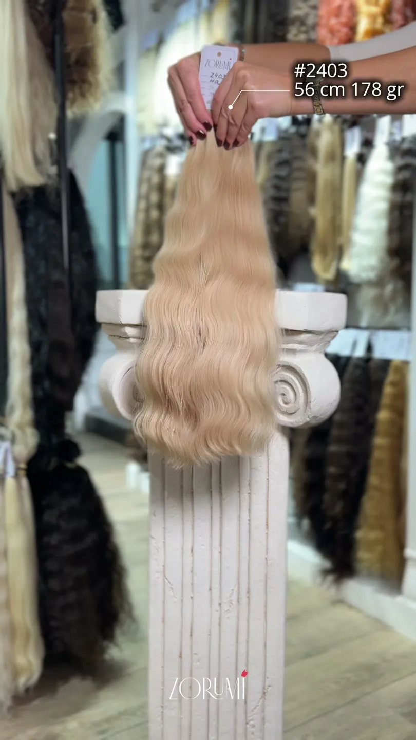 Echthaar-Bund aus der aktuellen ZORUMI-Kollektion, im Salon in Dubai gefilmt