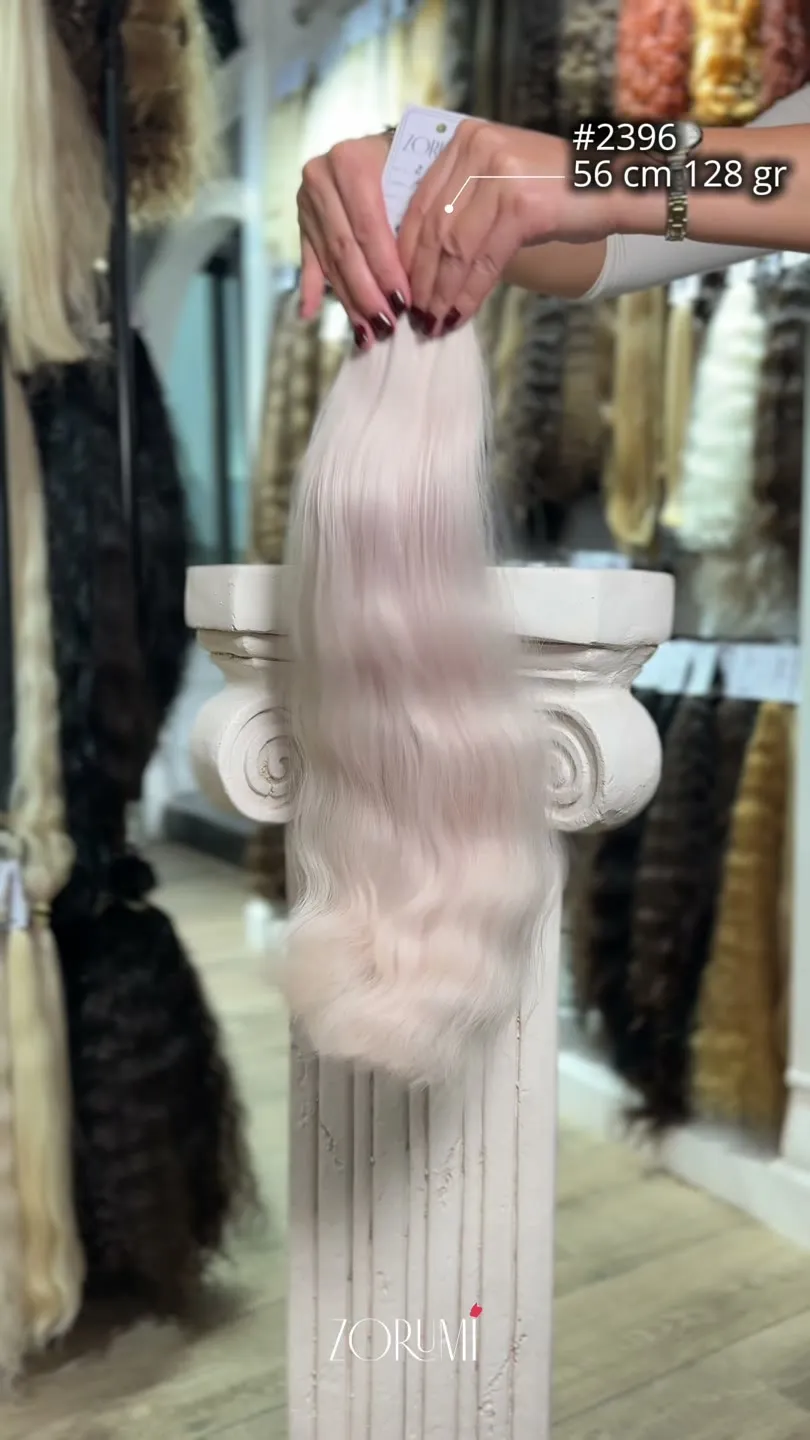 Echthaar-Bund aus der aktuellen ZORUMI-Kollektion, im Salon in Dubai gefilmt