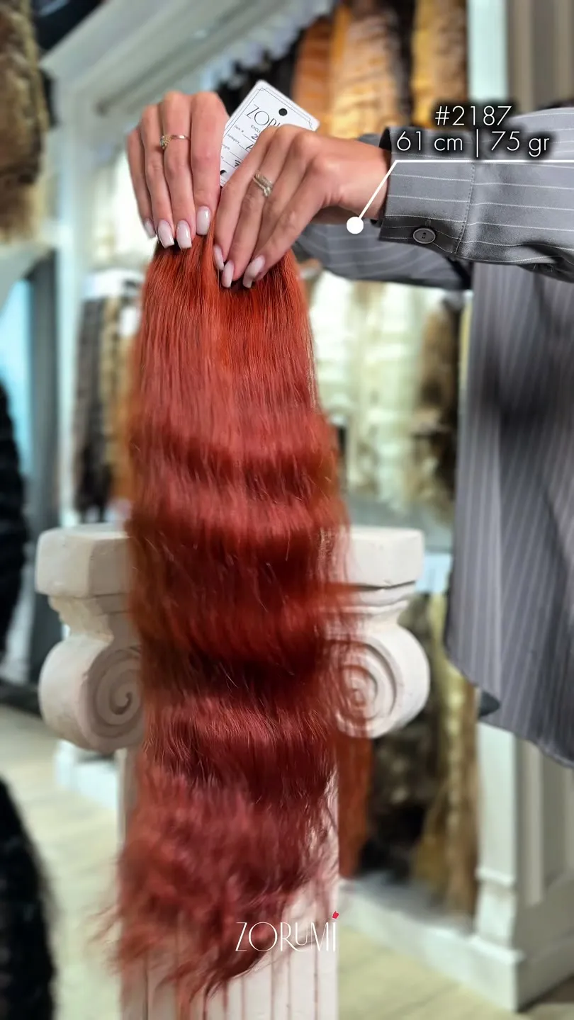 Echthaar-Bund aus der aktuellen ZORUMI-Kollektion, im Salon in Dubai gefilmt