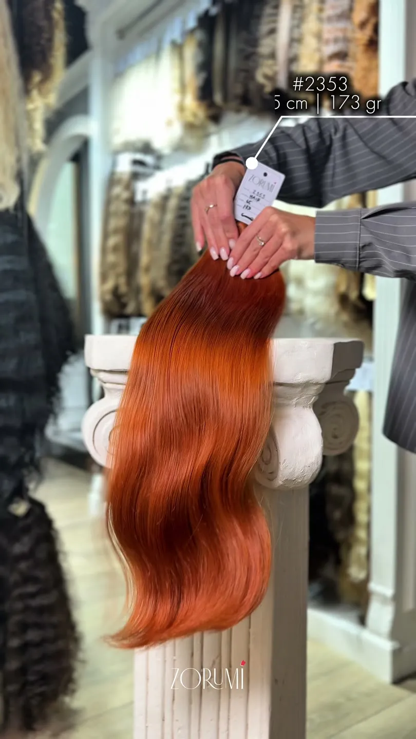 Natural hair package from the ZORUMI Dubai collection, clip 18 of 86