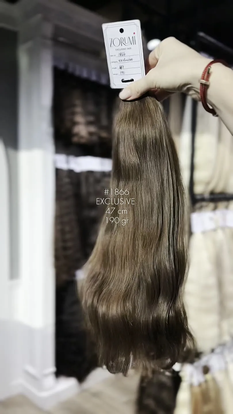 Natural hair package from the ZORUMI Dubai collection, clip 39 of 86