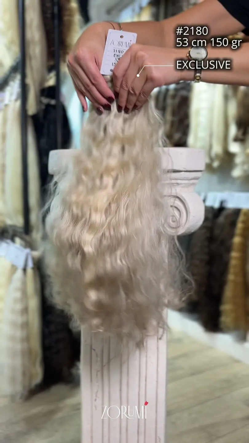 Natural hair package from the ZORUMI Dubai collection, clip 60 of 86