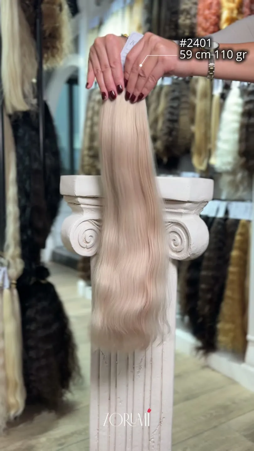 Natural hair package from the ZORUMI Dubai collection, clip 61 of 86