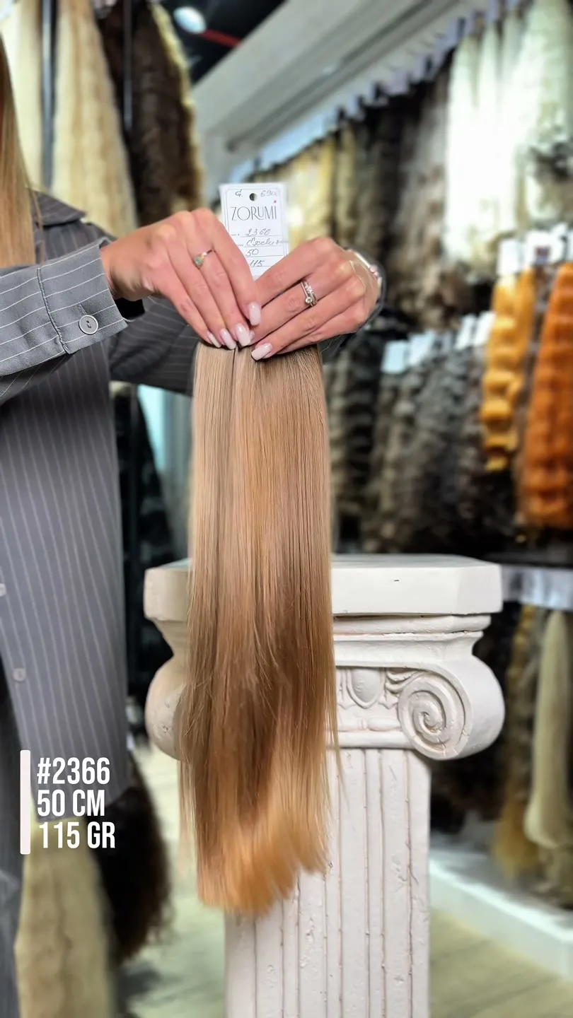 Natural hair package from the ZORUMI Dubai collection, clip 62 of 86