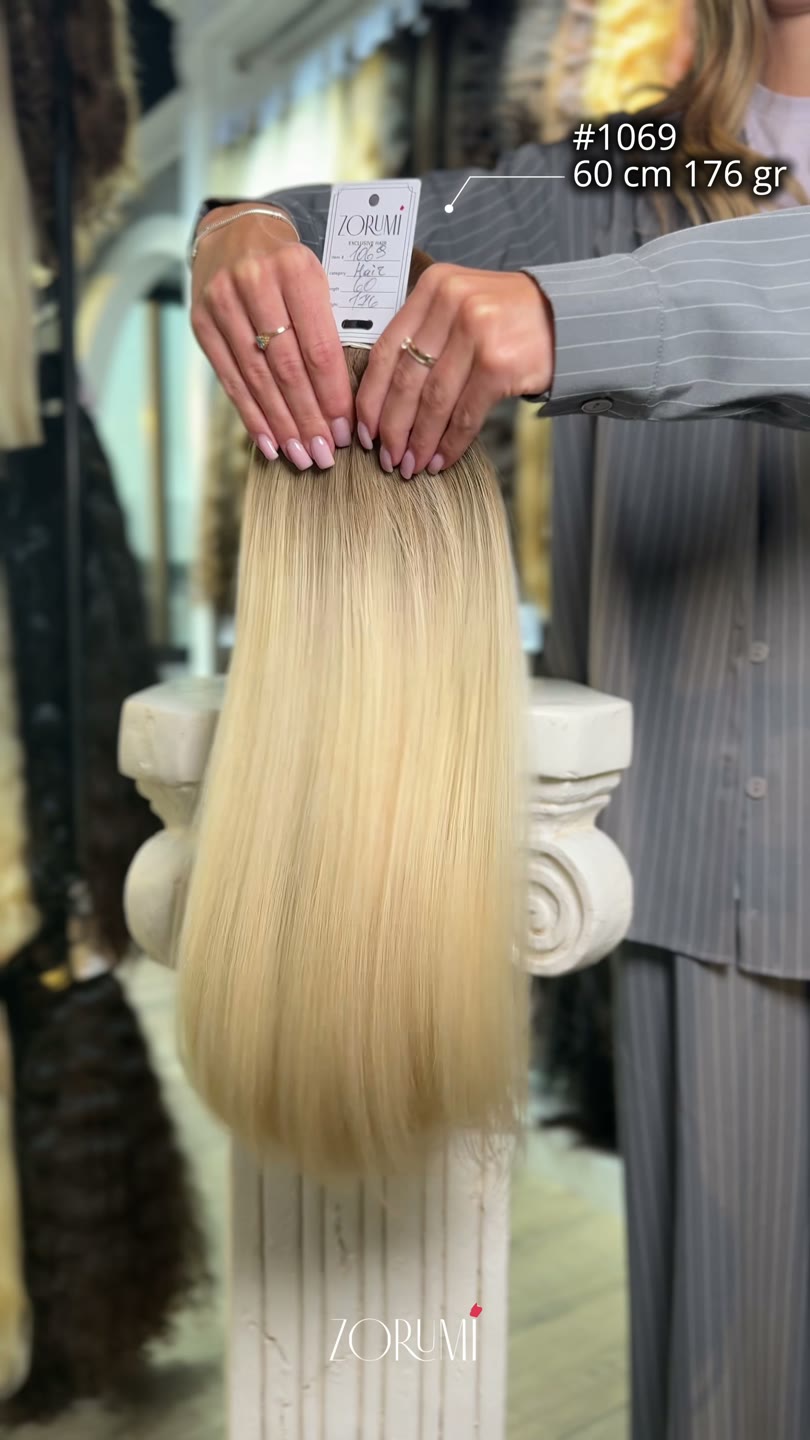 Natural hair package from the current ZORUMI collection, filmed in daylight. Length, weight and shade are confirmed in writing, not from the clip.