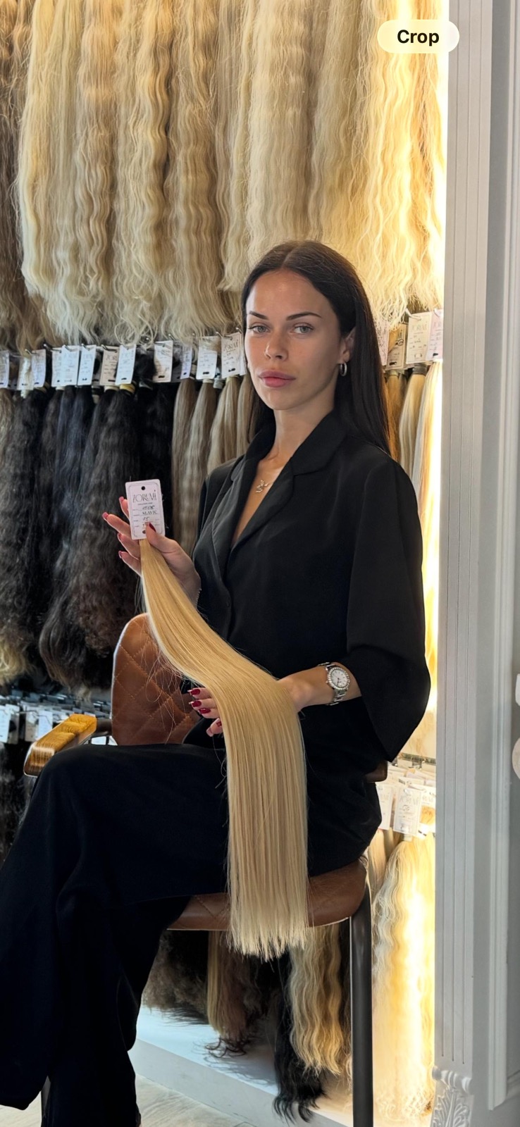 ZORUMI™ specialist showing selected blonde natural hair