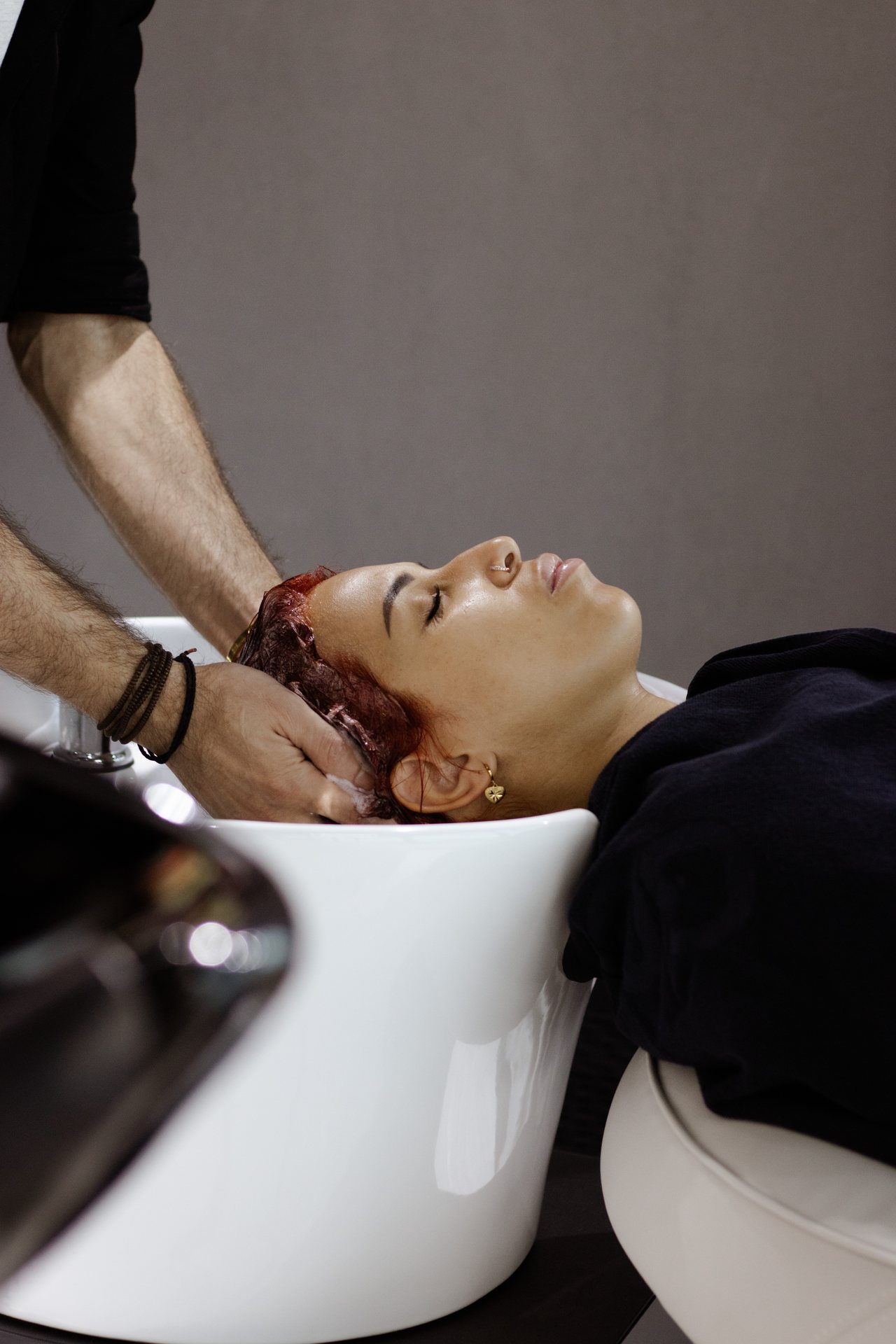 Hair treatment and wash ritual at ZORUMI™